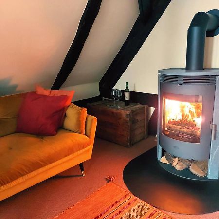 Historische Ferienwohnung Mit Kamin In Lich Esterno foto