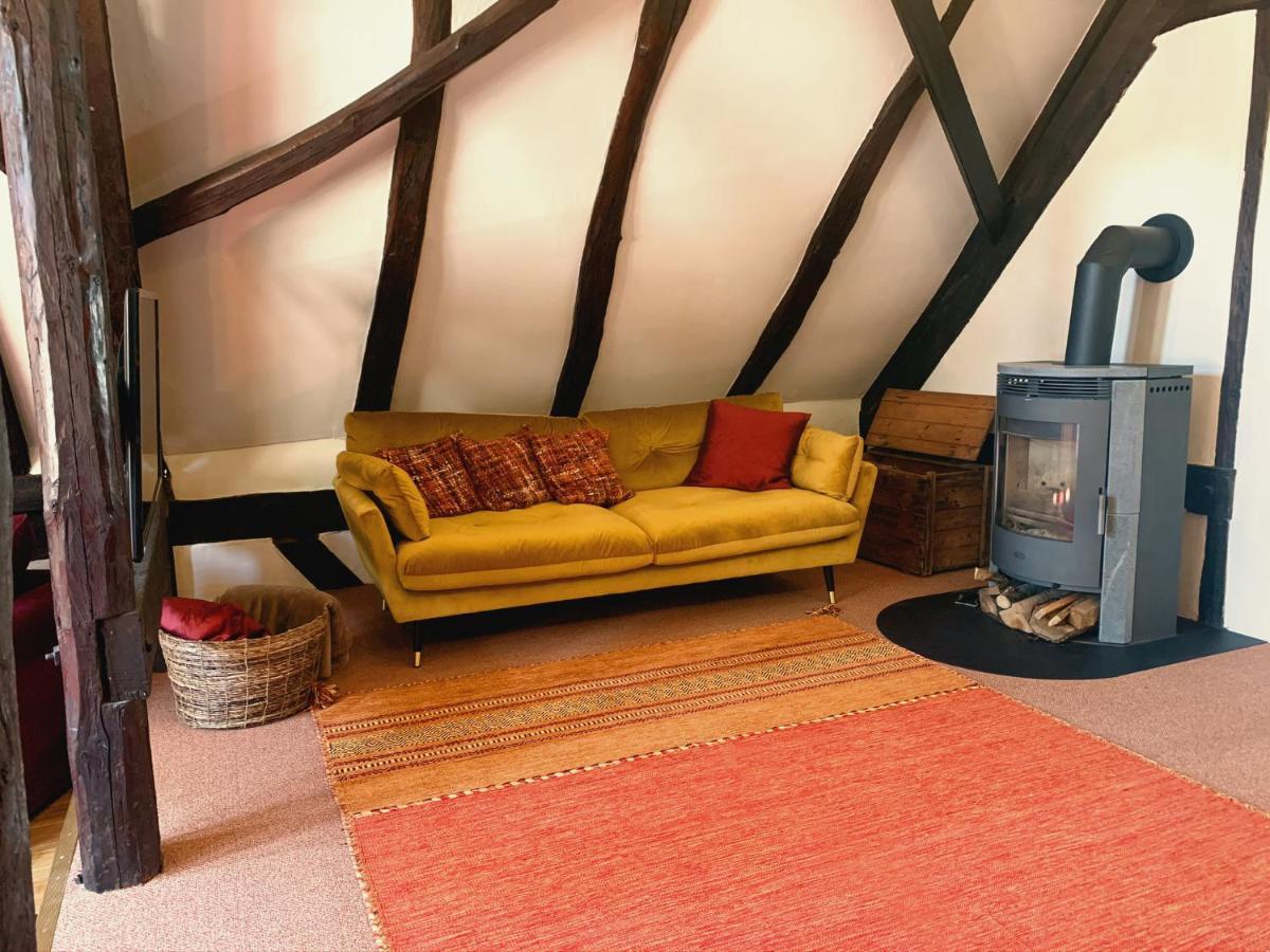 Historische Ferienwohnung Mit Kamin In Lich Esterno foto