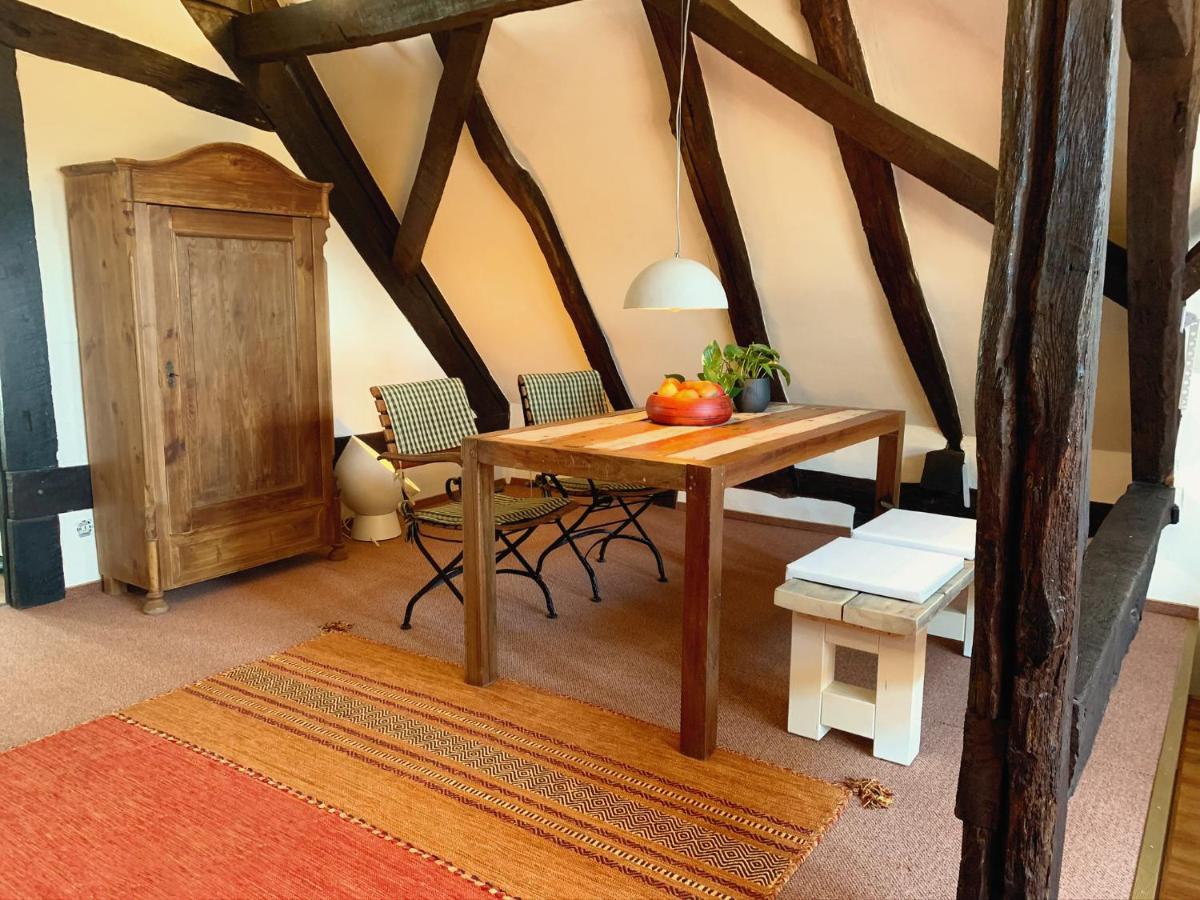 Historische Ferienwohnung Mit Kamin In Lich Esterno foto